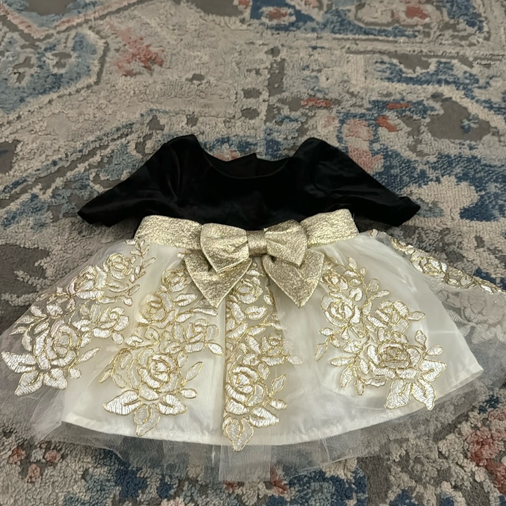 Lilt velvet black and ivory dress
